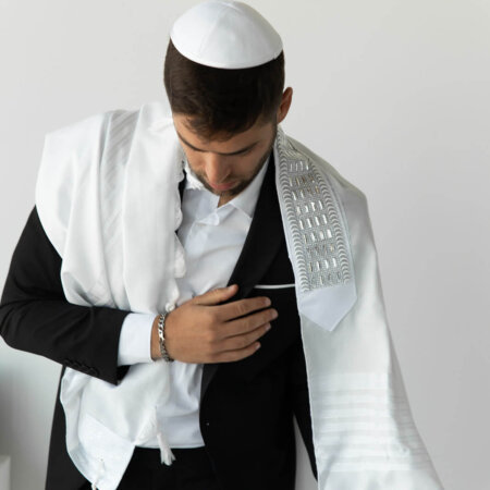 אור חתנים- עטרה ירח