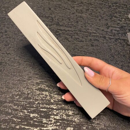 בית מזוזה בטון צבע אפור 20 ס"מ