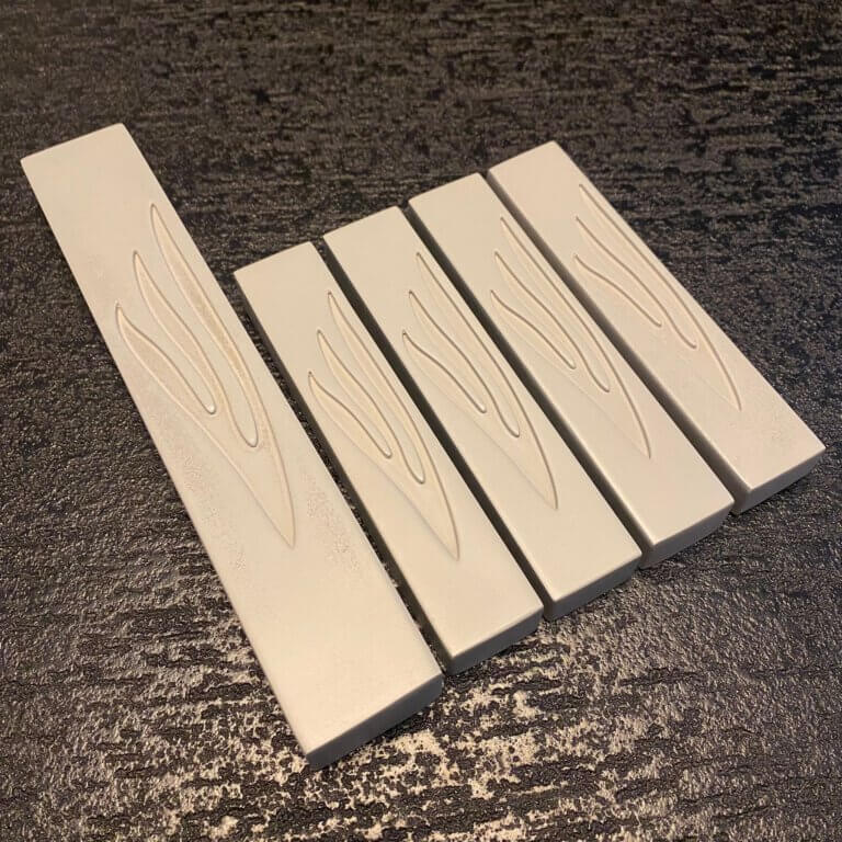 בית מזוזה בטון צבע אפור 20 ס"מ בית מזוזה בטון צבע אפור 20 ס"מ