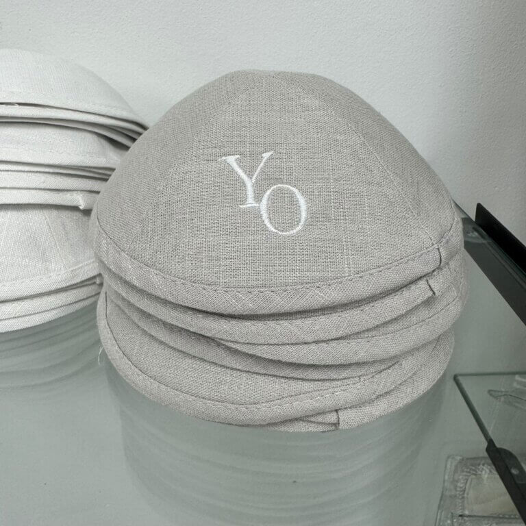 כיפות פשתן במגוון צבעים כולל הקדשה פנימית 50 יח'