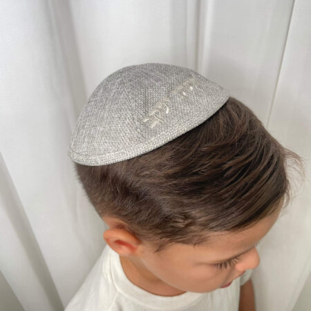 כיפה פשתן בגוון אפור