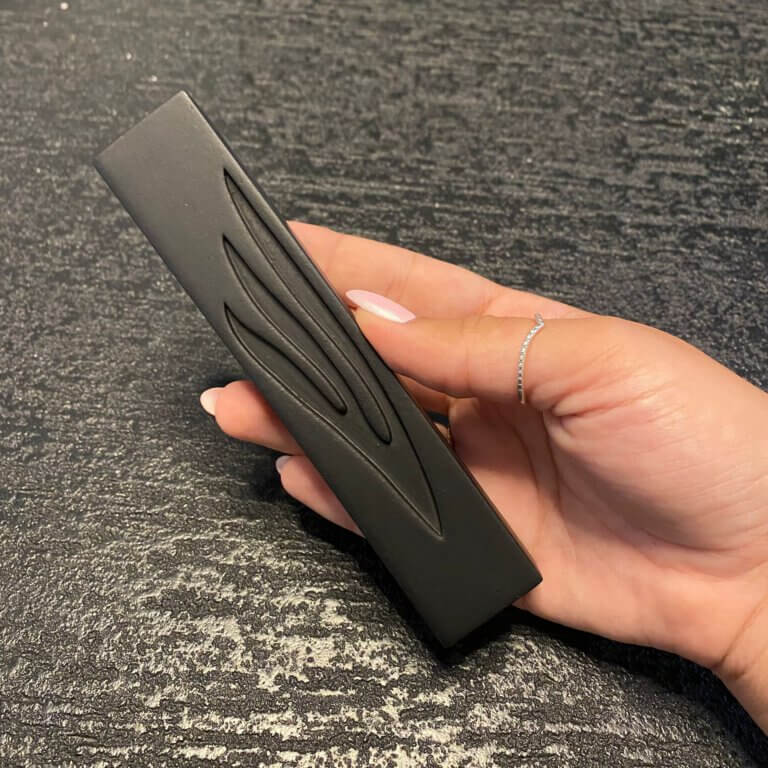 בית מזוזה בטון צבע שחור 12 ס"מ בית מזוזה בטון צבע שחור 12 ס"מ