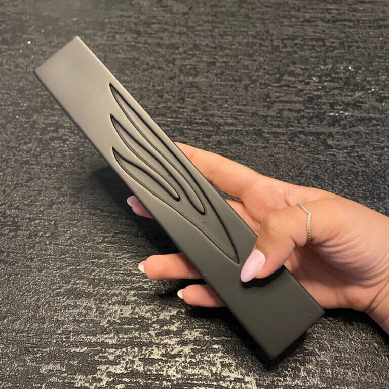 בית מזוזה בטון צבע שחור 12 ס"מ בית מזוזה בטון צבע שחור 12 ס"מ