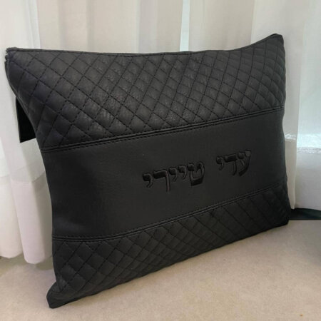 כיסוי לטלית בצבע שחור