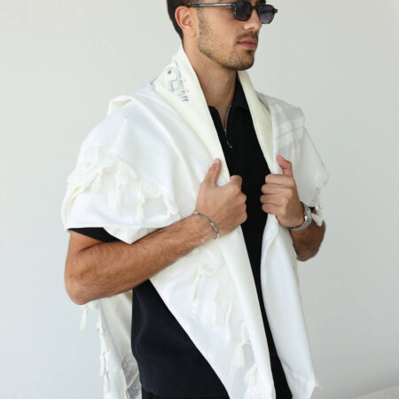 טלית צמר- עטרה קטיפה לבן שמנת "יברכך"