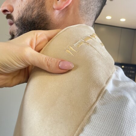 טלית צמר- עטרה ג'מס בצבע שמנת "יברכך" רקמה שמנת