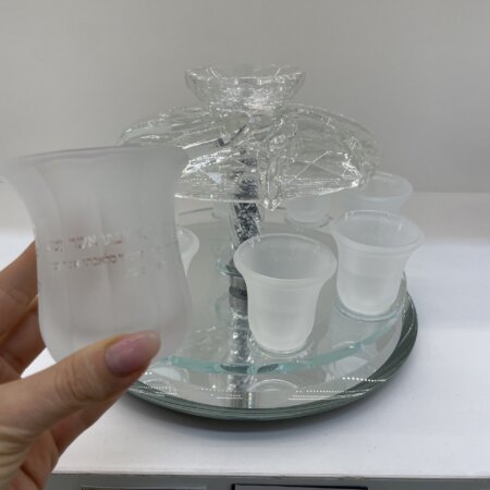 מחלק יין חלבי