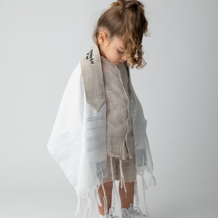 טלית חאלקה דגם אור רקמה שחורה