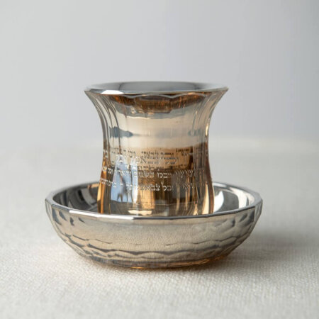 כוס קידוש קריסטל זהב "יום השישי" גבי