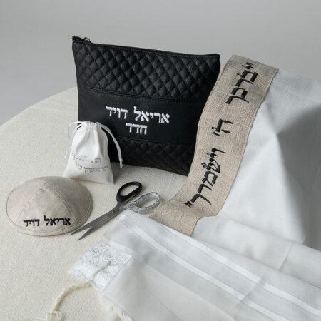 סט חאלקה דגם אור רקמה שחורה + תיק שחור סט חאלקה דגם אור רקמה שחורה + תיק שחור