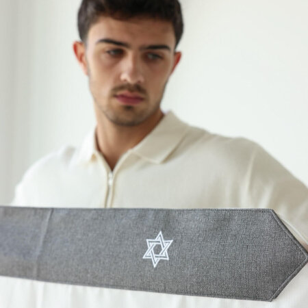 טלית צמר - עטרה פשתן אפור עם מגן דוד לבן