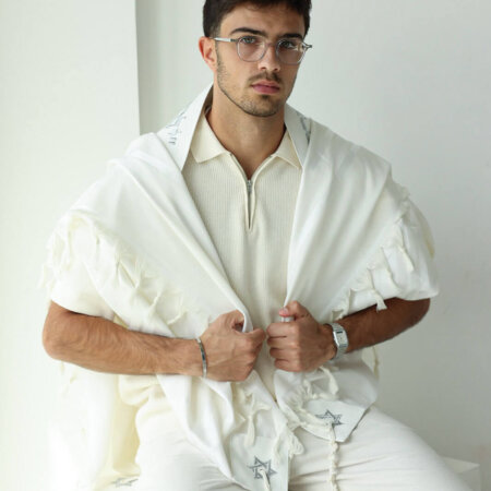 מארז דגם HOME לבן + סידור קלאסי