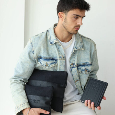 כיסויים לטלית ולתפילין מבד דגם "ישמח ישראל" אפור בהיר