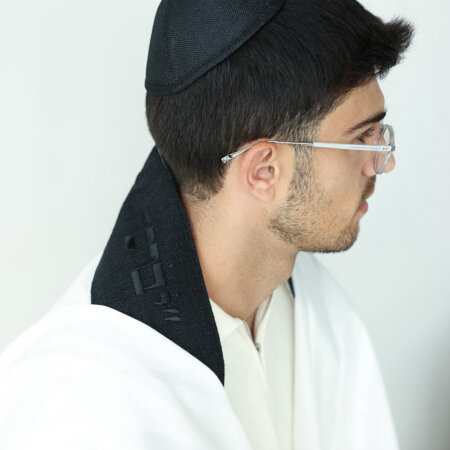 טלית דגם HOME שחור