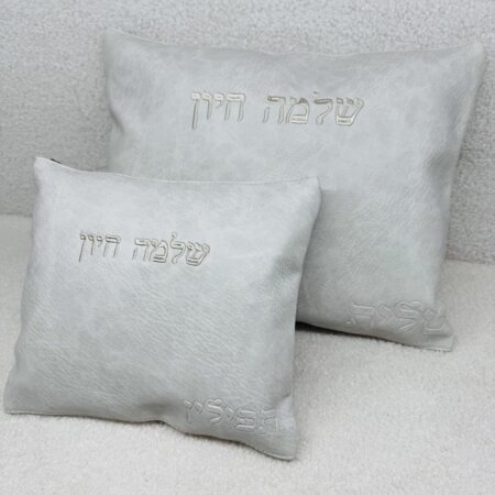 כיסויים לטלית ולתפילין דגם יונתן חלק ״אבן״ כיסויים לטלית ולתפילין דגם יונתן חלק ״אבן״