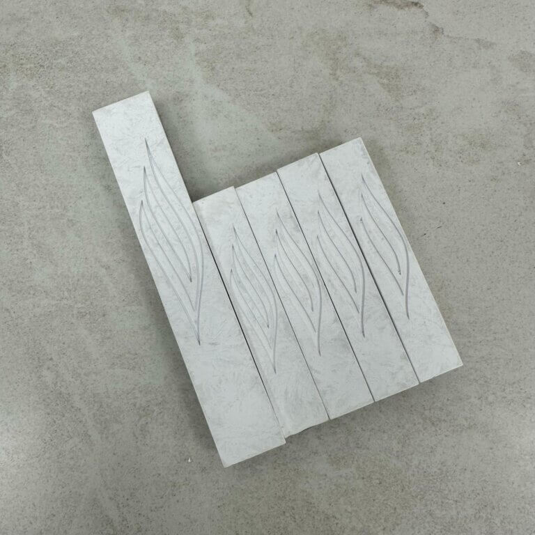 מארז בתי מזוזות בטון בצבע לבן שבור 1+4 מארז בתי מזוזות בטון בצבע לבן שבור 1+4