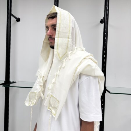 טלית צמר- פסים זהב