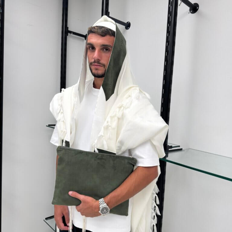 כיסויים דגם ״צבאות״ בחיתוך לייזר