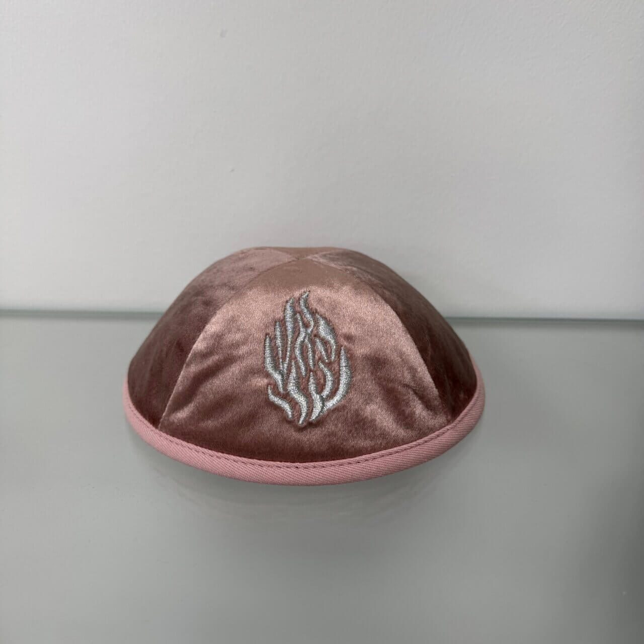 כיפה קטיפה ורוד עתיק "האש שלי"