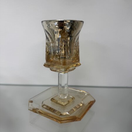 כוס קידוש קלאסית עם רגל זהב