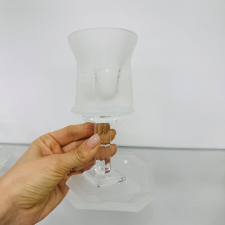 כוס קידוש קלאסית עם רגל חלבית