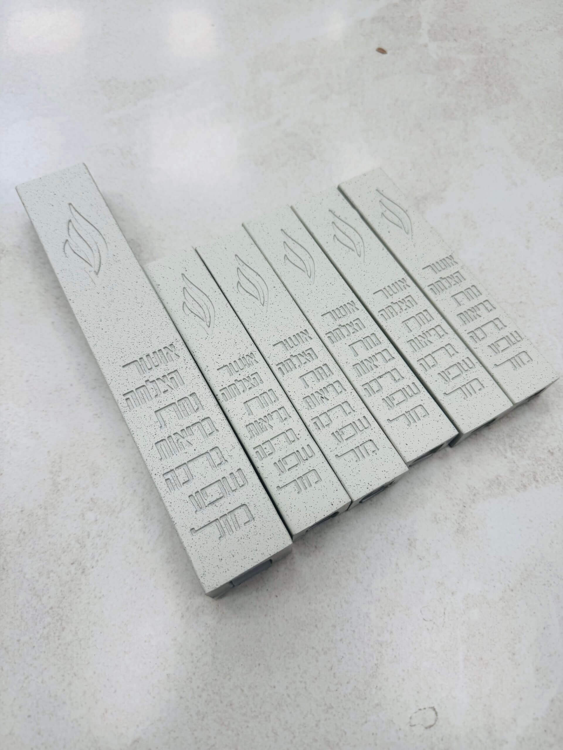 מארז בתי מזוזות בטון בצבע אבן 1+5 | "ברכות" מארז בתי מזוזות בטון בצבע אבן 1+5 | "ברכות"