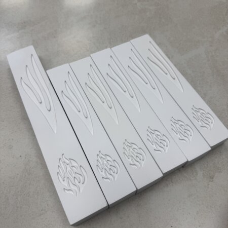 מארז בתי מזוזות בטון בצבע לבן 1+5 | "האש שלי"