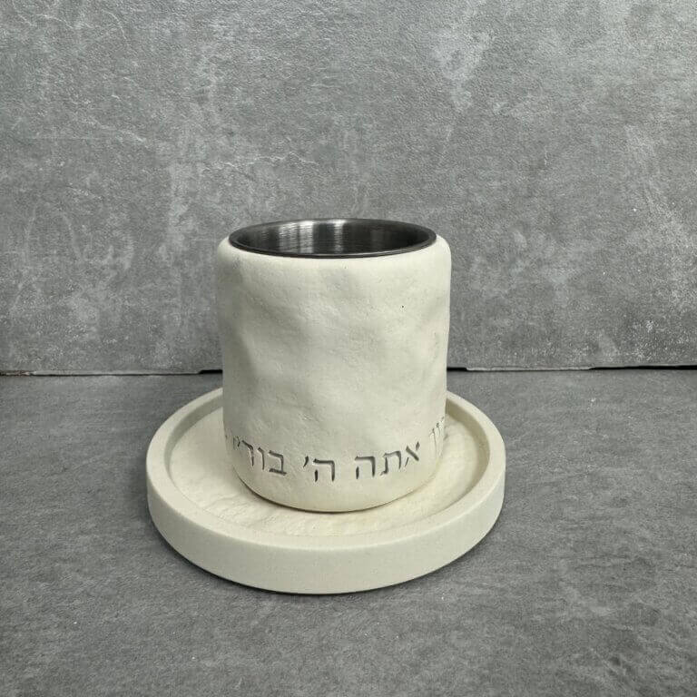 כוס קידוש בטון שמנת קלאסי